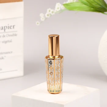 1 db 15 ml-es spray-palackok arany minta üres tartályok utazás hordozható üveg parfümös üveg porlasztó elegáns ultraködös permetező