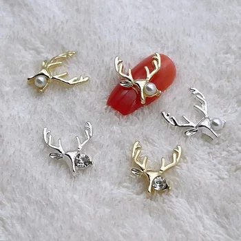 10Db ötvözött karácsonyi körömművészeti kiegészítők Arany / ezüst szarvasfej minták Charms kristály / gyöngy strasszok körömdíszítéshez