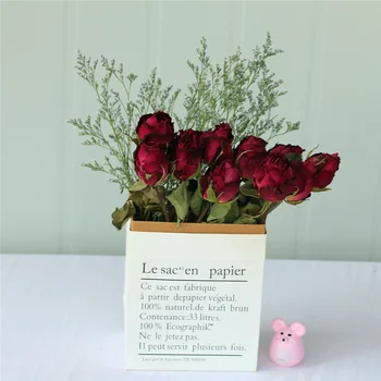 Esküvői virágcsokor Örök rózsa Tartósított szárított szerető fű Sárga piros pezsgő Vintage virágos házibuli dekoráció Kiegészítők