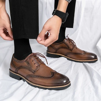 Kézzel készített férfi szárnyvég Oxford cipők szürke bőr brogue férfi ruha cipők klasszikus üzleti formális cipők férfiaknak Zapatillas Hombre