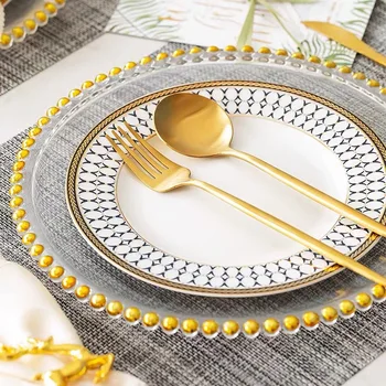 Luxus tányérkészlet Kiváló minőségű csont kínai tányérok Fehér dinshes és tányérok esküvőre Otthoni vacsora színes tányérkészlet