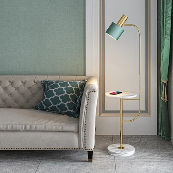 Nordic Instagram stílusú állólámpa Nappali kanapé Éjjeliszekrény hálószoba Hálószoba Modern egyszerű és könnyű luxus függőleges asztali lámpa