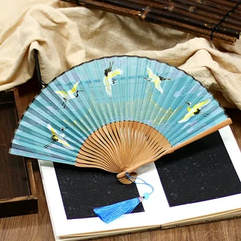 Nyári kézi hordozó kis ventilátordaru Kedvező Cloud Craft ajándék ventilátor Kínai stílusú retro hordozható Hanfu teljesítmény kellékek ajándékok