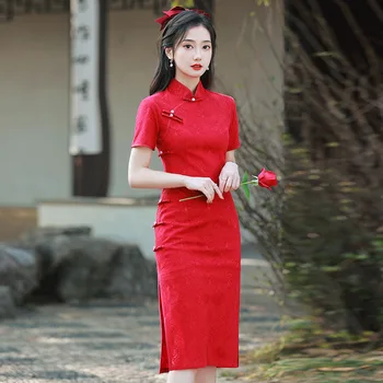 Női rövid ujjú Improve piros esküvői ruha Nyári modern Cheongsam hagyományos divatgomb Qipao