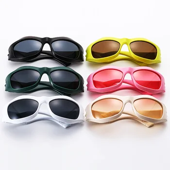 Y2K napszemüveg Női túlméretezett vastag keret Sport kerékpáros napszemüveg Férfi vezetési napszemüveg Divatos árnyalatok UV400 szemüveg